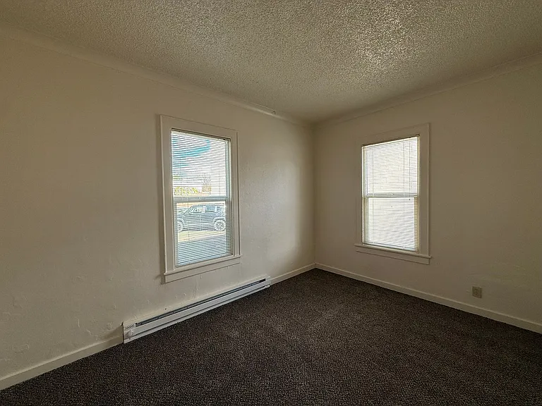 771 W 7th Ave — Photo 22