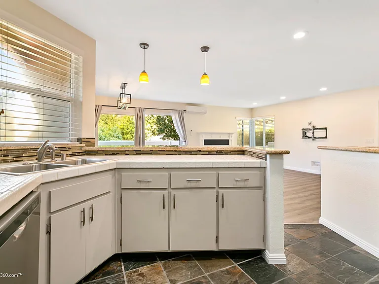 2774 Ariane Dr #75 — Photo 13