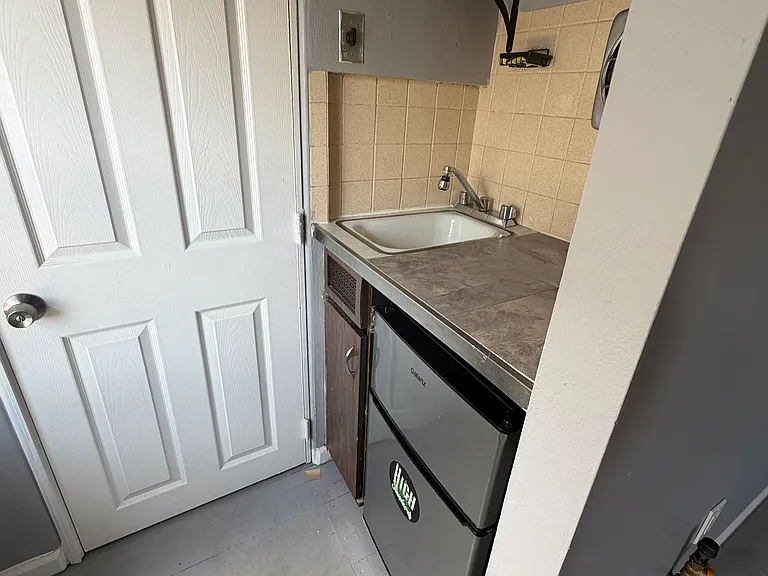 306 Wyoming Ave #H — Photo 4