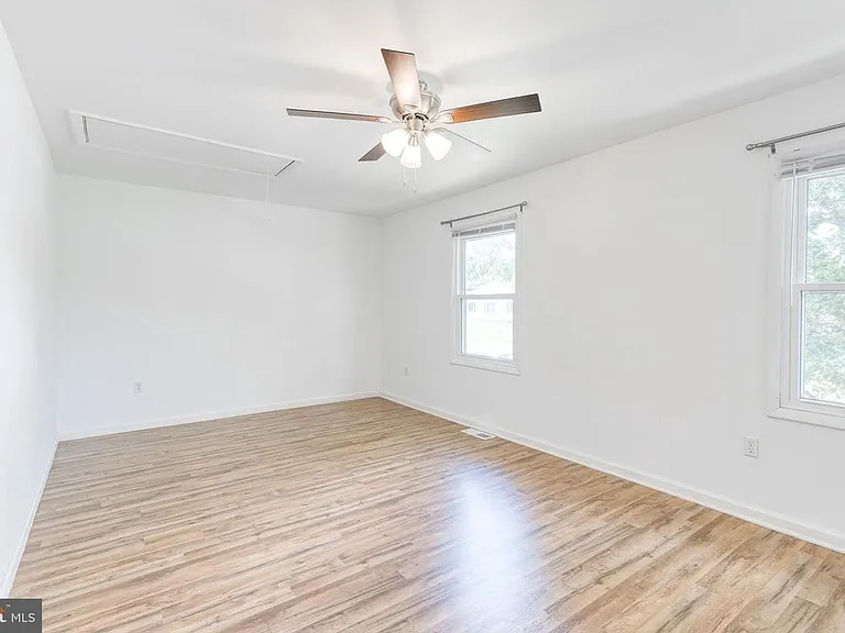 2249 Four Seasons Dr — Photo 15