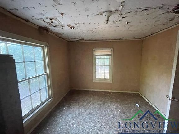 2nd image of 408 Lakeview Dr S