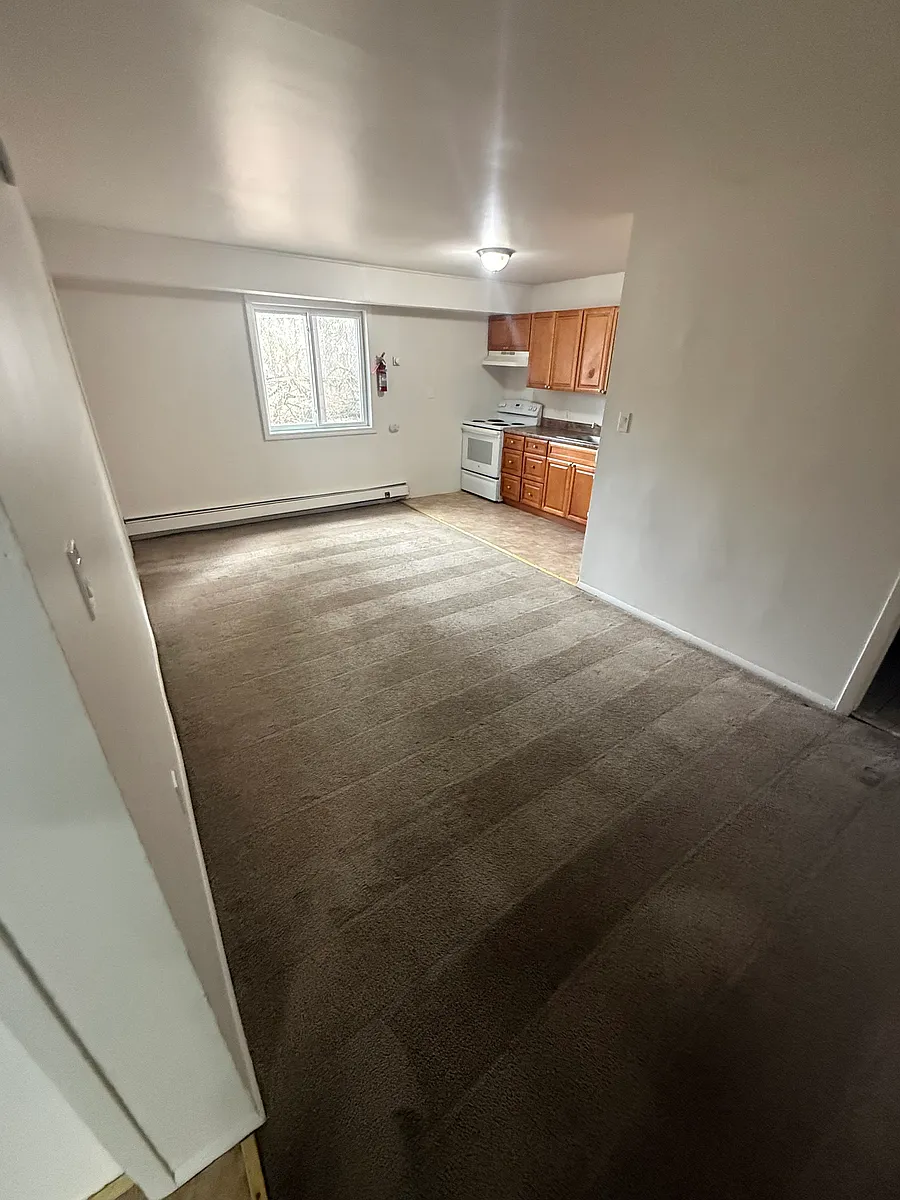 Building Photo - 22 Carriage House Rd #21
