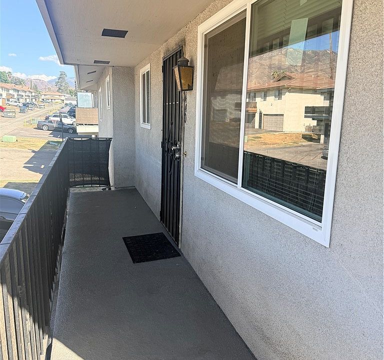 1st image of 3440 Rainbow Ln