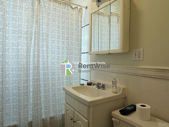 5th image of 313 Allston St APT 5