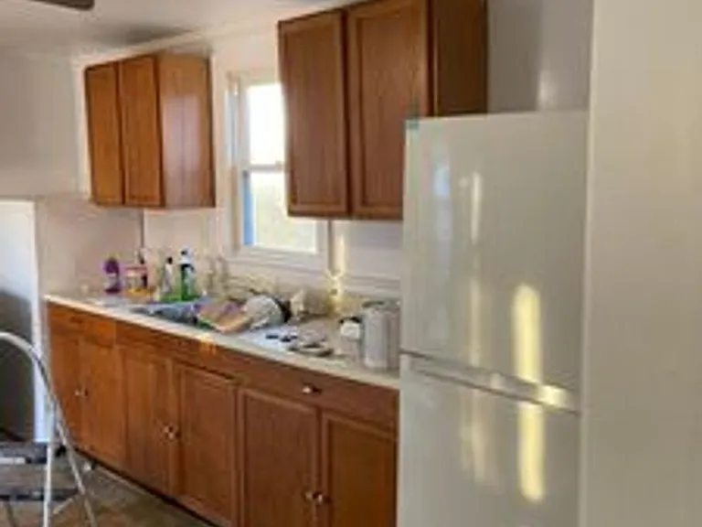 120 Barker Ave — Photo 16