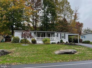 217 Maple Ave, Manheim, PA 17545