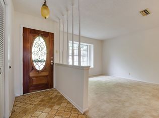 6006 Forest Crest St, San Antonio, TX 78240