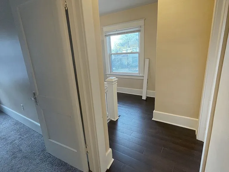 416 Pearl St — Photo 8