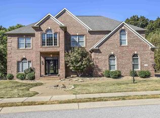 4665 Estate Dr, Newburgh, IN 47630