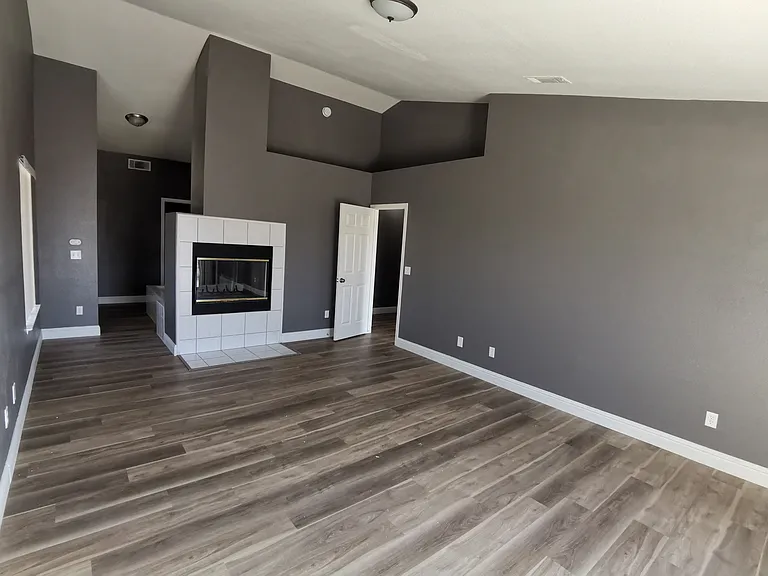 881 W Mount Diablo Ave — Photo 13