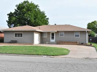658 W Columbia Ave, Enid, OK 73701
