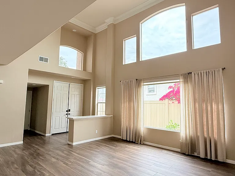 2851 Silk Oak Ave — Photo 4