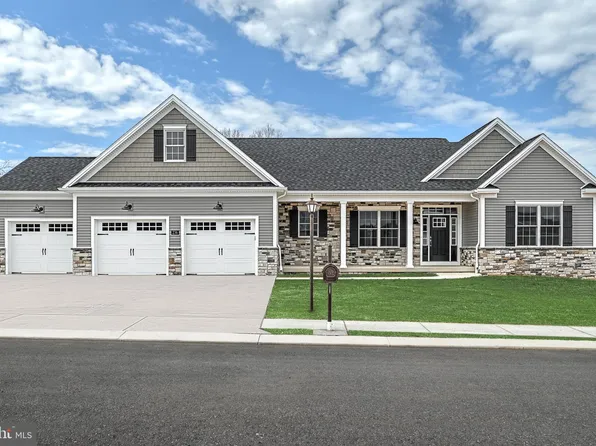 2210 Harney Rd, Littlestown, PA 17340