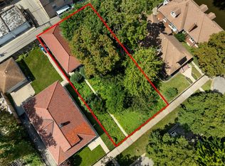 4940 N Bernard St, Chicago, IL 60625