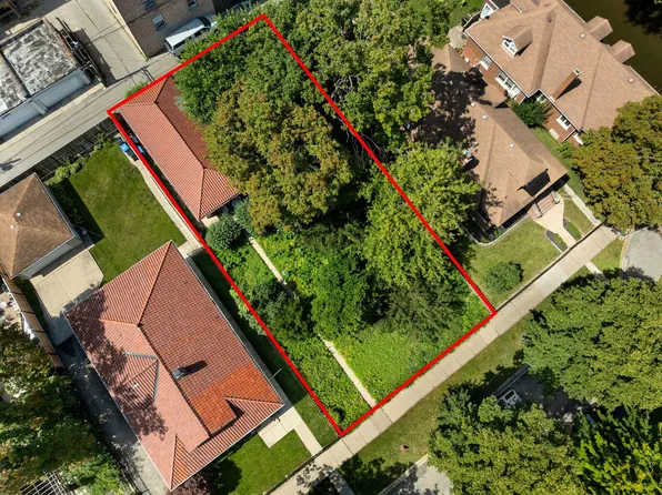 4940 N Bernard St, Chicago, IL 60625