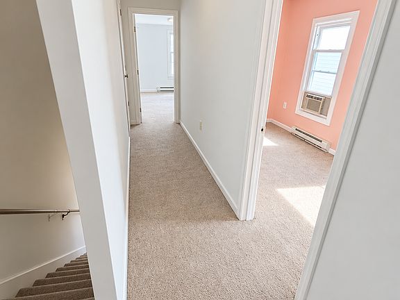 3rd image of 125 Ray St