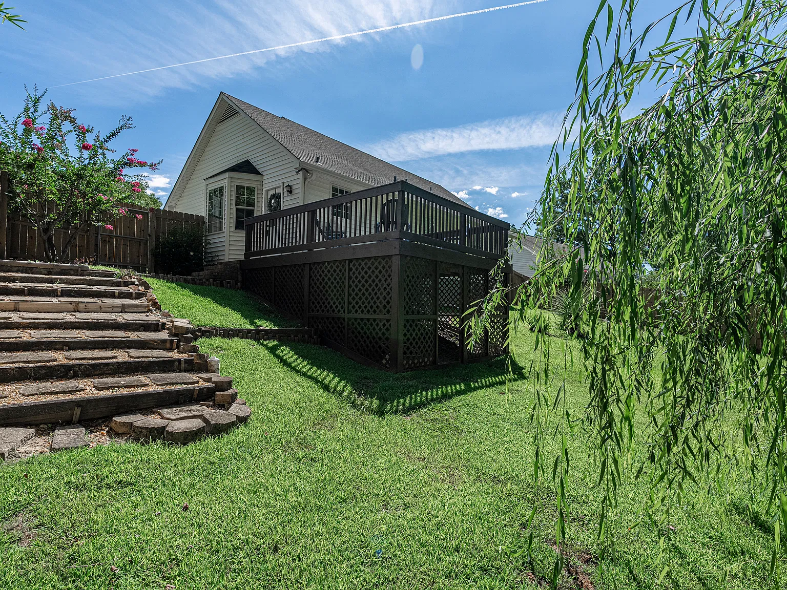 3 bed, 1104 sqft, $3,900 — Photo 4