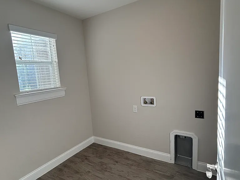 5849 Grace Lake Dr — Photo 9