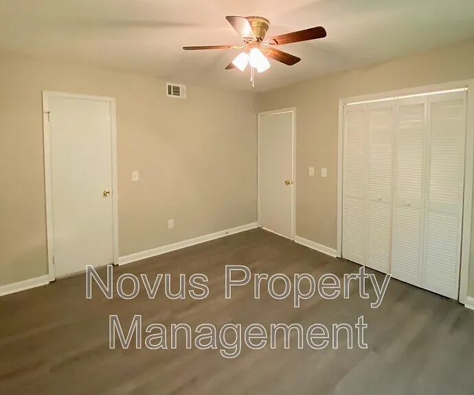 191 Harvell Dr #E4 — Photo 11