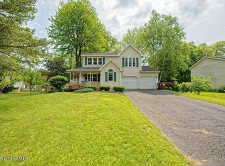 31 Dunwoodie Rd, Glenmont, NY 12077