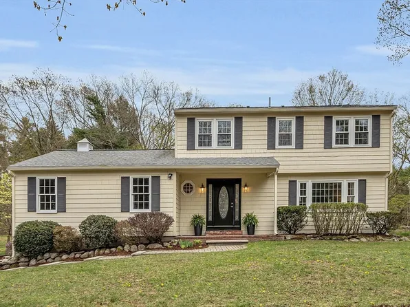 1 Banbury Dr, Westford, MA 01886