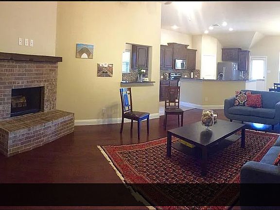 5th image of 12943 Adela Dr