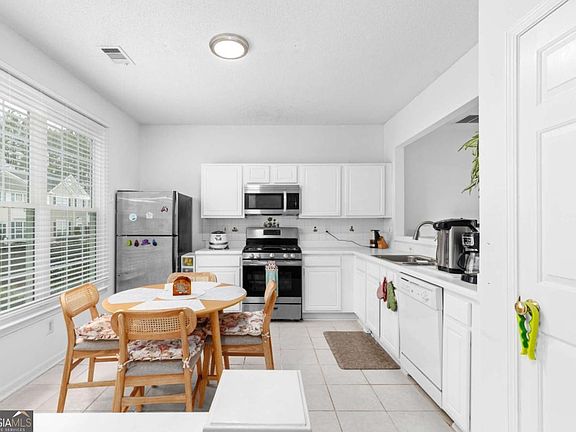 2nd image of 4088 Howell Park Rd