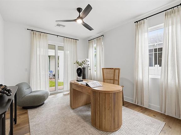 4th image of 407 S ALBANY AVENUE #2