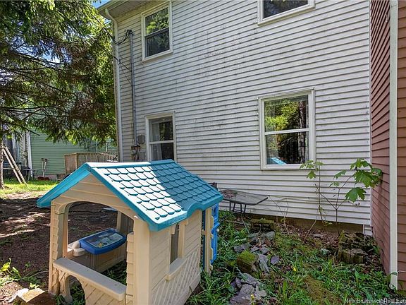 4th image of 2437 Candace St