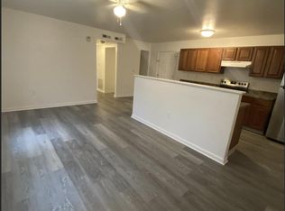 2501 24th St APT 109, Des Moines, IA 50310
