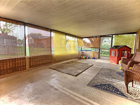 4th image of 5834 Mariposa Dr