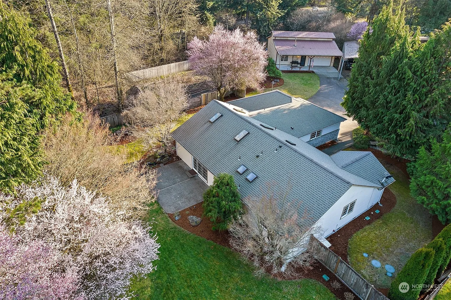 6626 Rehklau Road SE photo 1