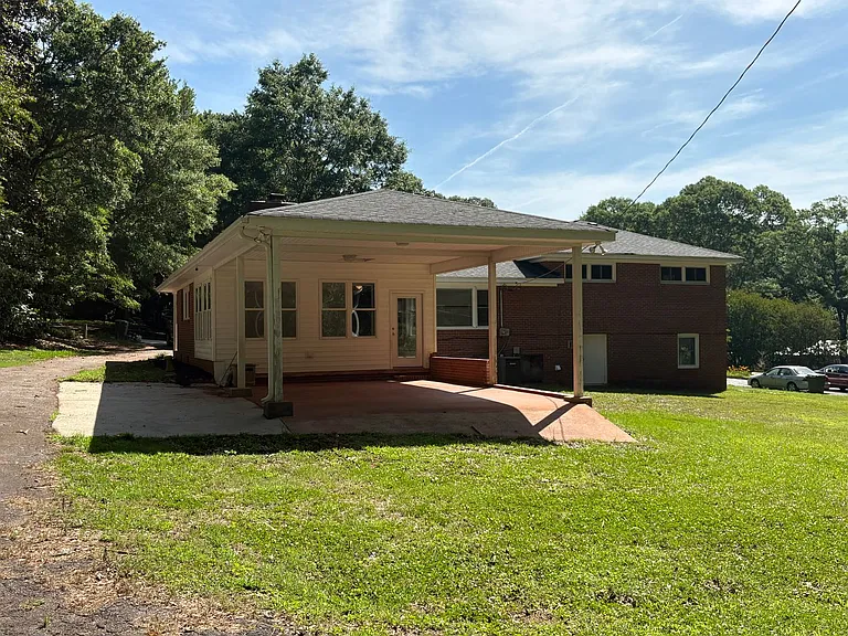 207 Holly Ave — Photo 34