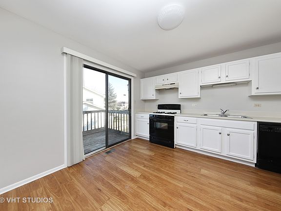 5th image of 1750 Westbury Dr