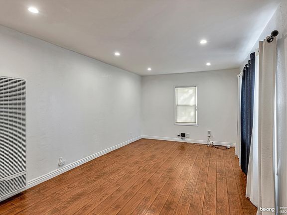 3rd image of 7862 Ney Ave