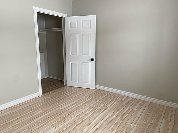 4th image of 110 Breton Rd #2