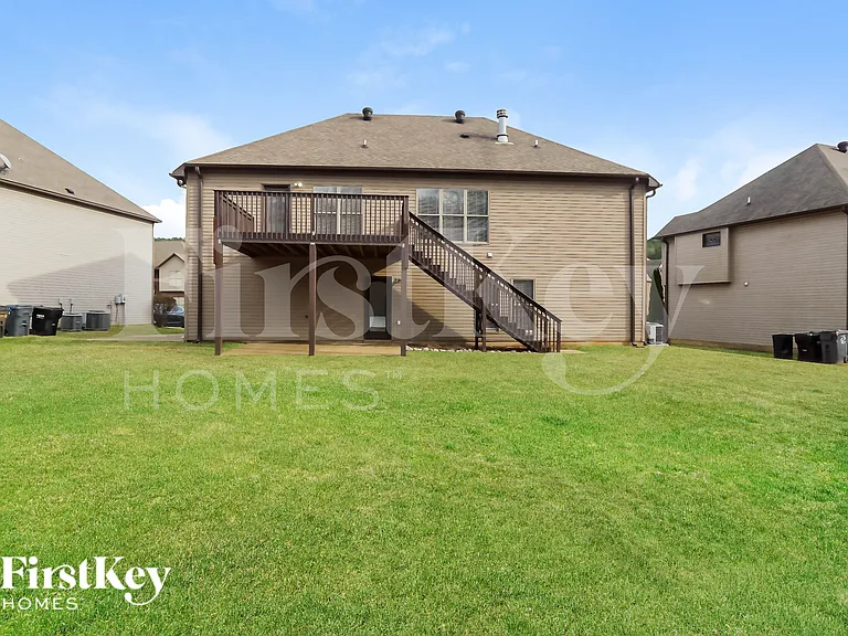 5179 Meadow Lake Cir — Photo 15