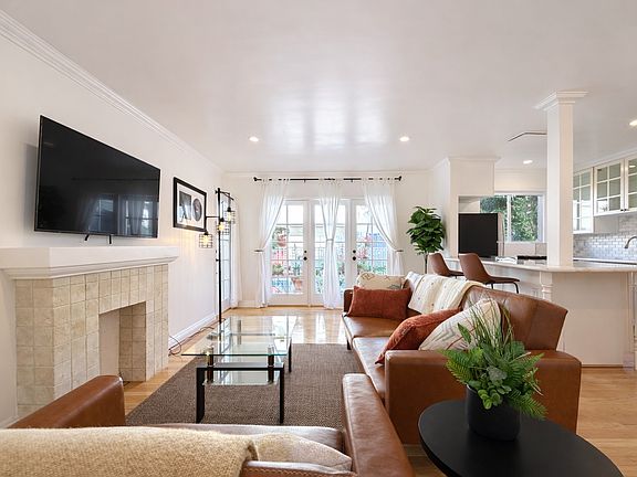 5th image of 1033 20th St #1N
