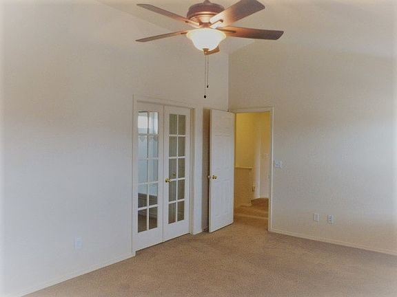 Large Vaulted Master Bedroom