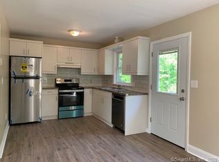 15 Krakow St #B, Derby, CT 06418