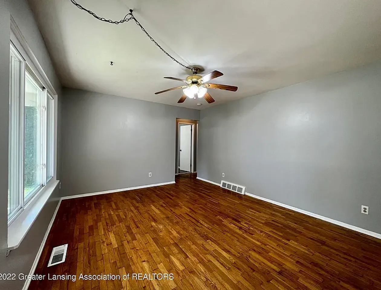 3 bed, 1302 sqft, $1,750 — Photo 3