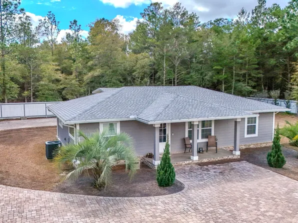 521 W Juniper Ave, Defuniak Springs, FL 32433