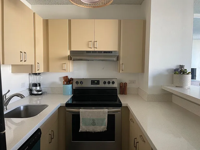 1925 Kalakaua Ave #1505 — Photo 9
