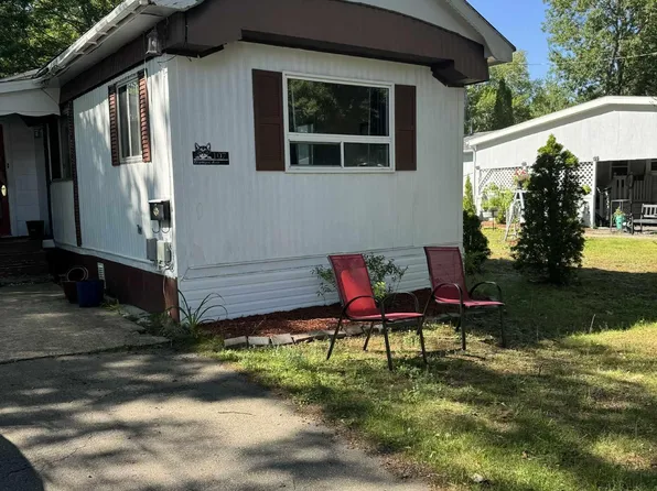 107 Olympic Ave, New Minas, NS B4N 3T7