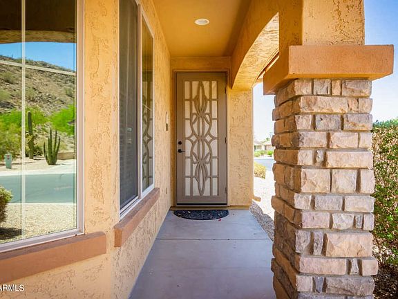 3rd image of 614 W Sundance Cir