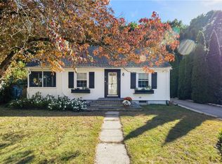 16 Carson Ave, Warwick, RI 02886