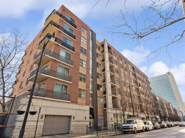 873 N Larrabee St APT 504, Chicago, IL 60610