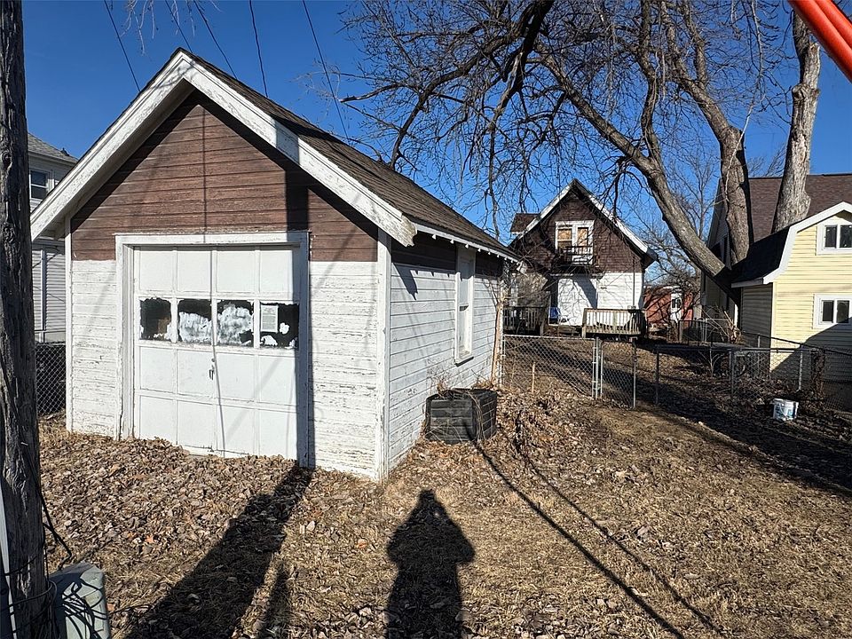 2nd image of 1221 A Ave NW