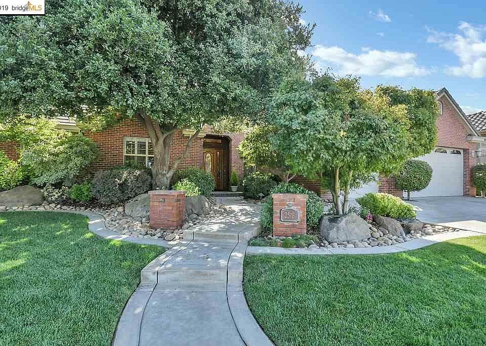 1st image of 2518 Canal Dr