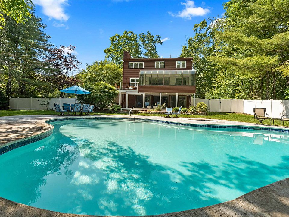 30 Shasta Drive, Londonderry, NH 03053 Zillow
